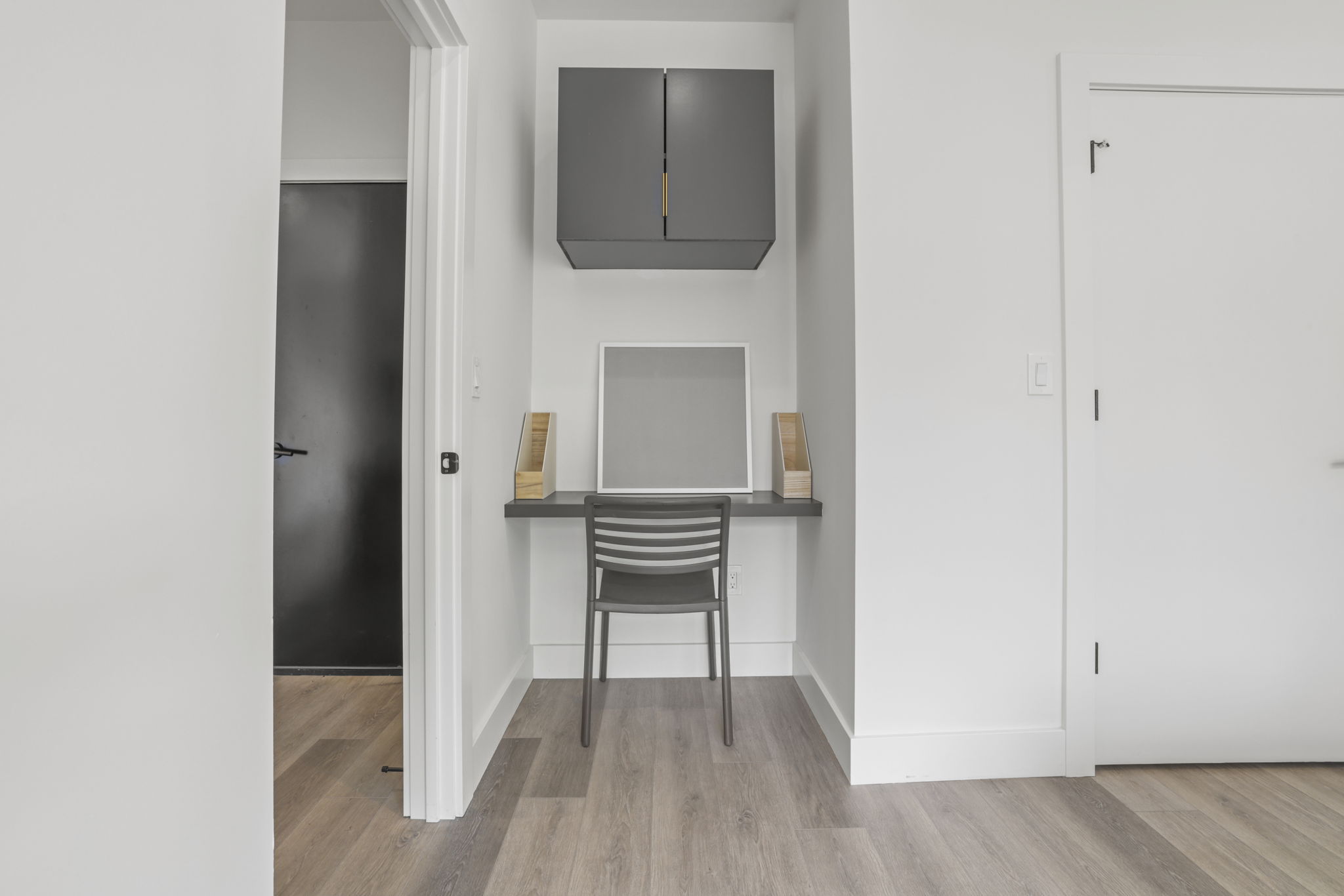 10 web or mls GR7A1389