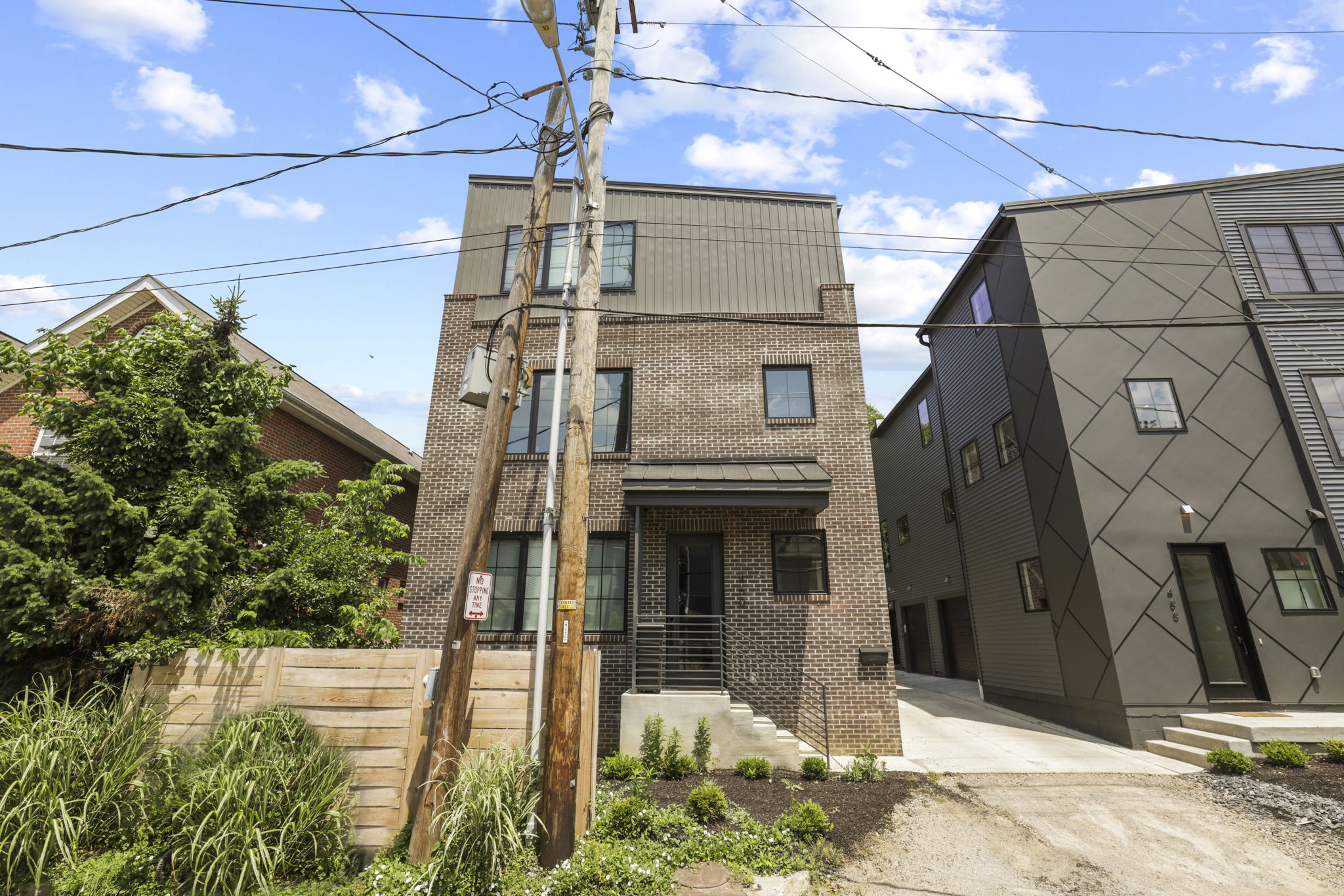 2 web or mls GR7A1630