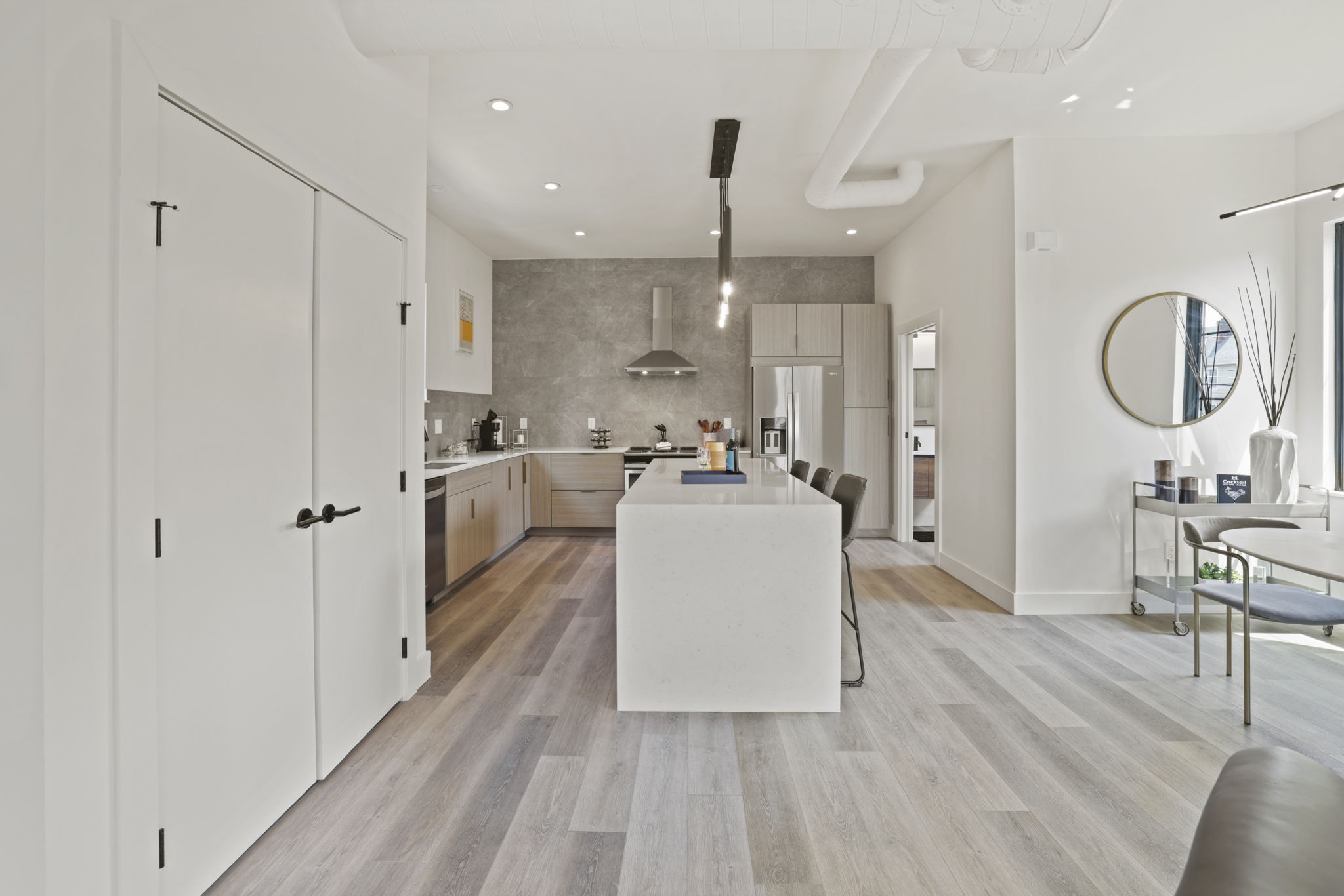 27 web or mls GR7A1474