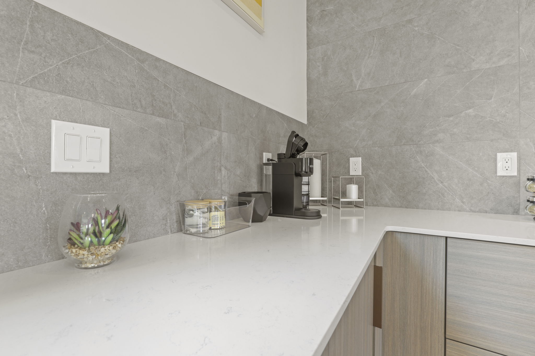 33 web or mls GR7A1504