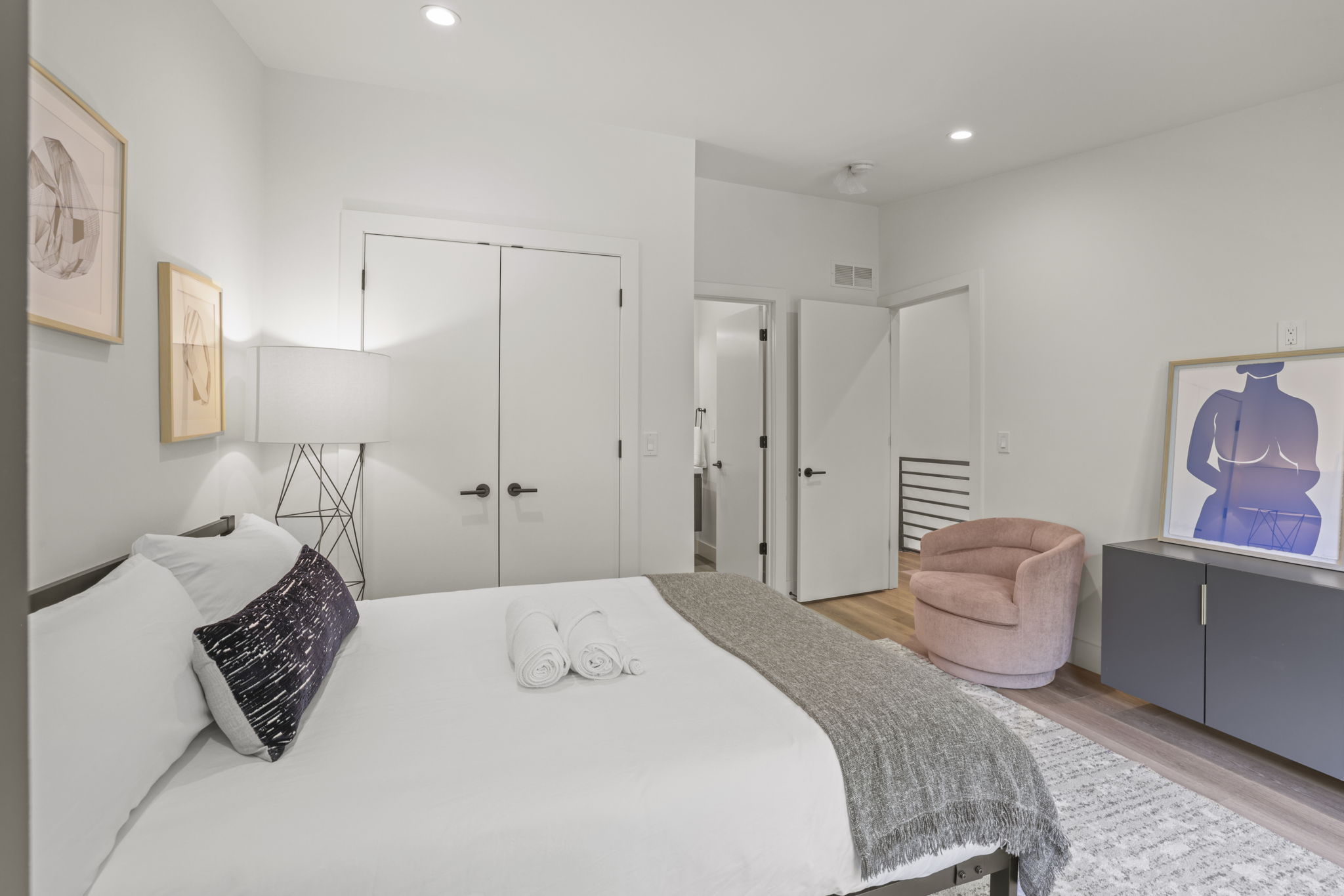 35 web or mls GR7A1299 1