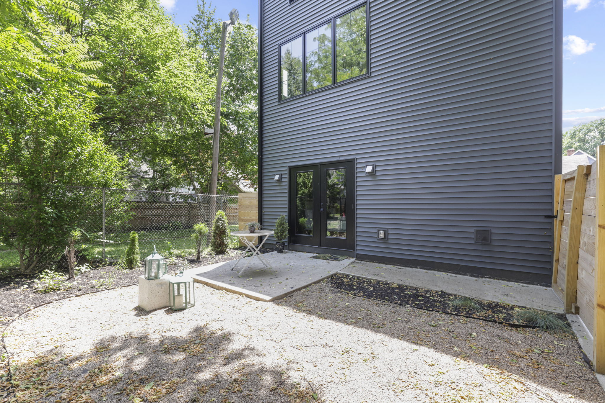 49 web or mls GR7A1642 1