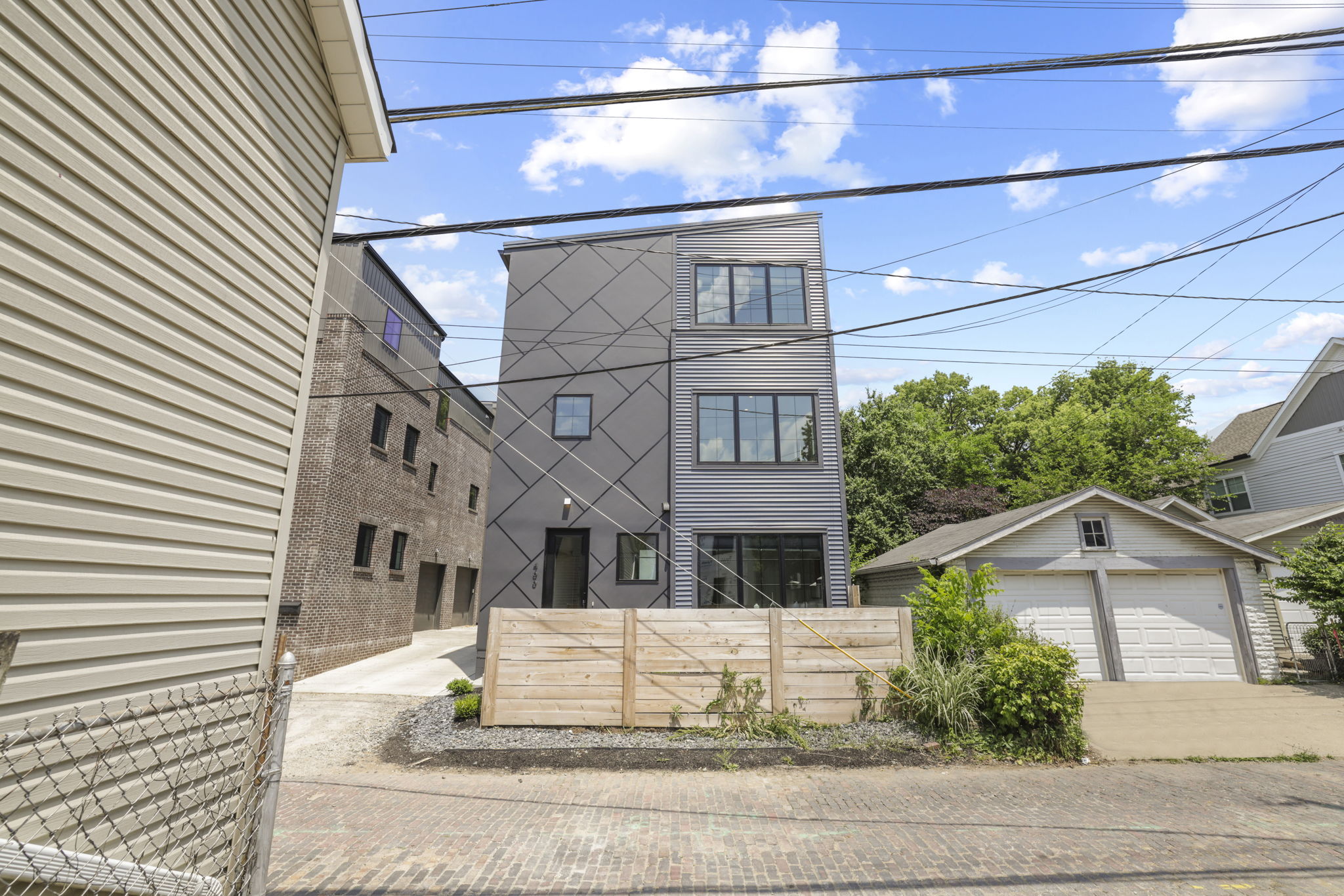 59 web or mls GR7A1627