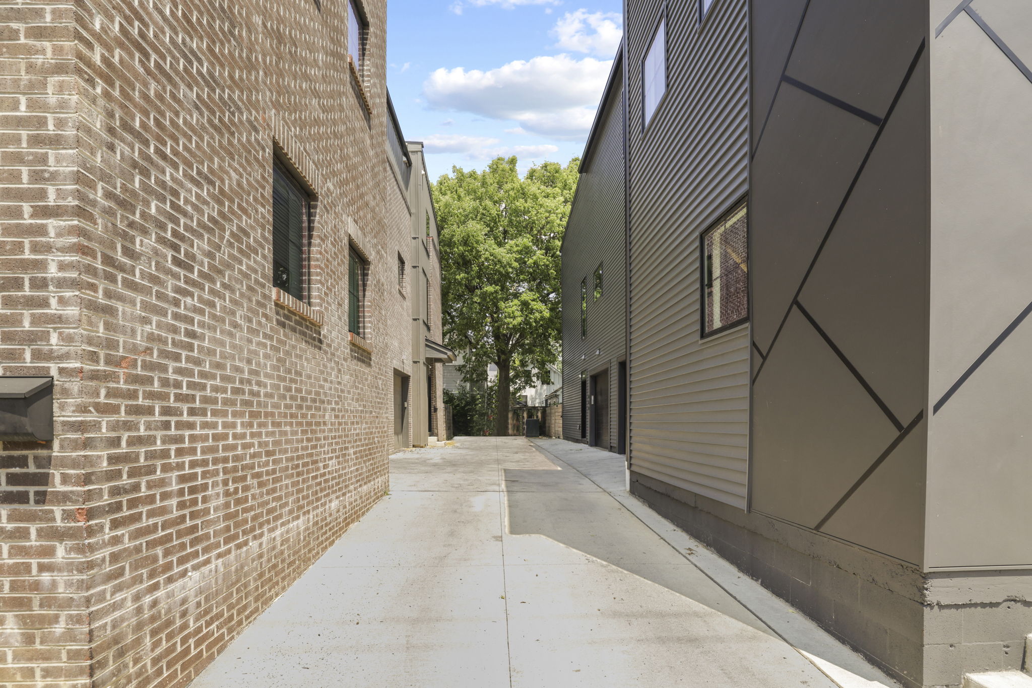 63 web or mls GR7A1636