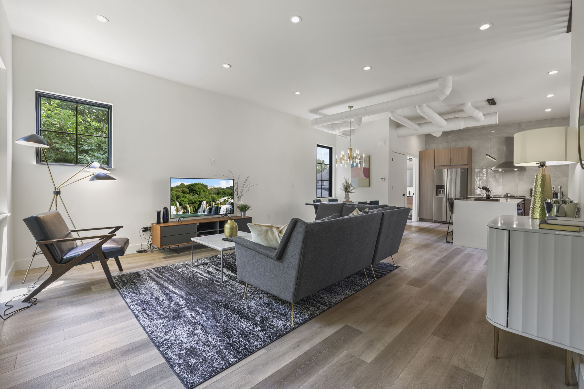 9 web or mls GR7A1169 2