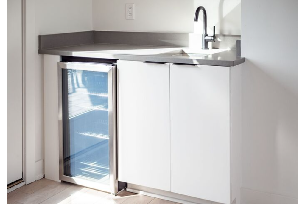 Bottle cooler to keep your beerwine chilled