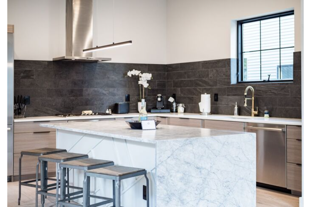 Perfect island for that morning breakfast with the family2