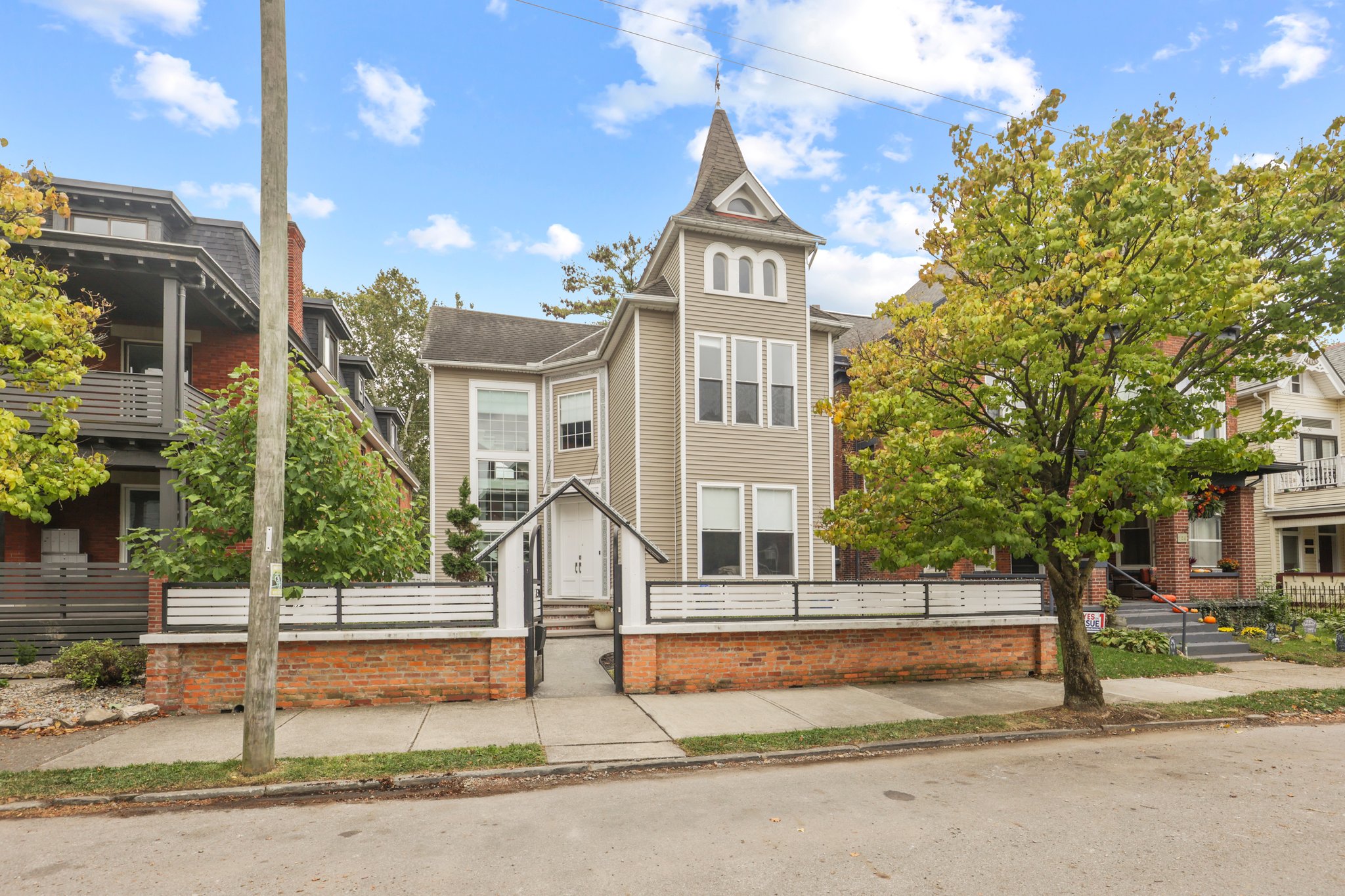 11 web or mls 0N4A1965