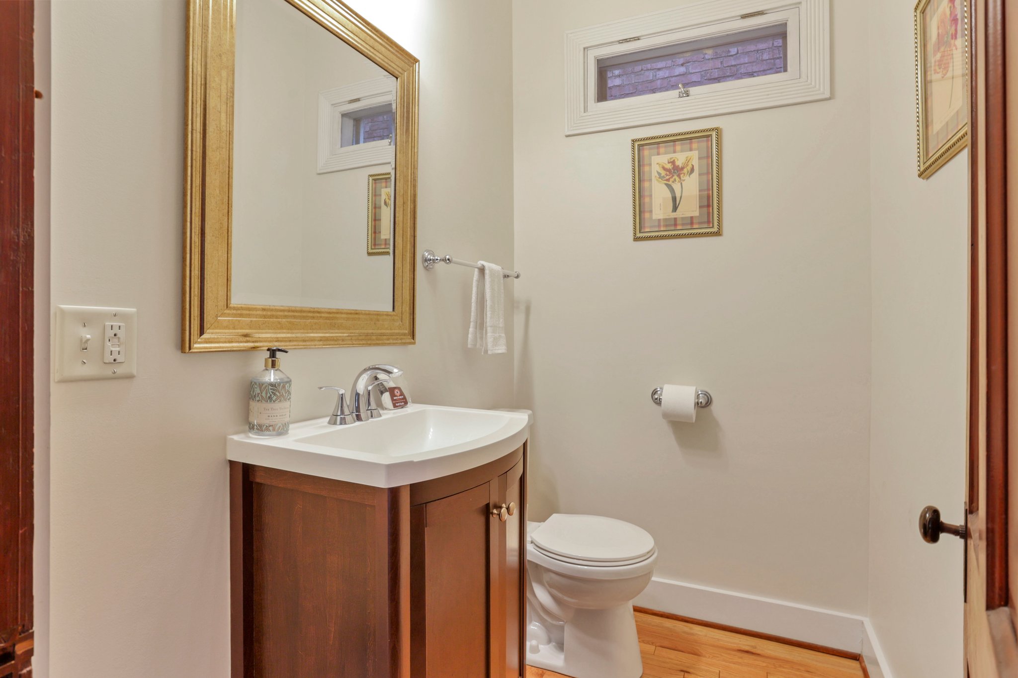 11 web or mls BS5A2982