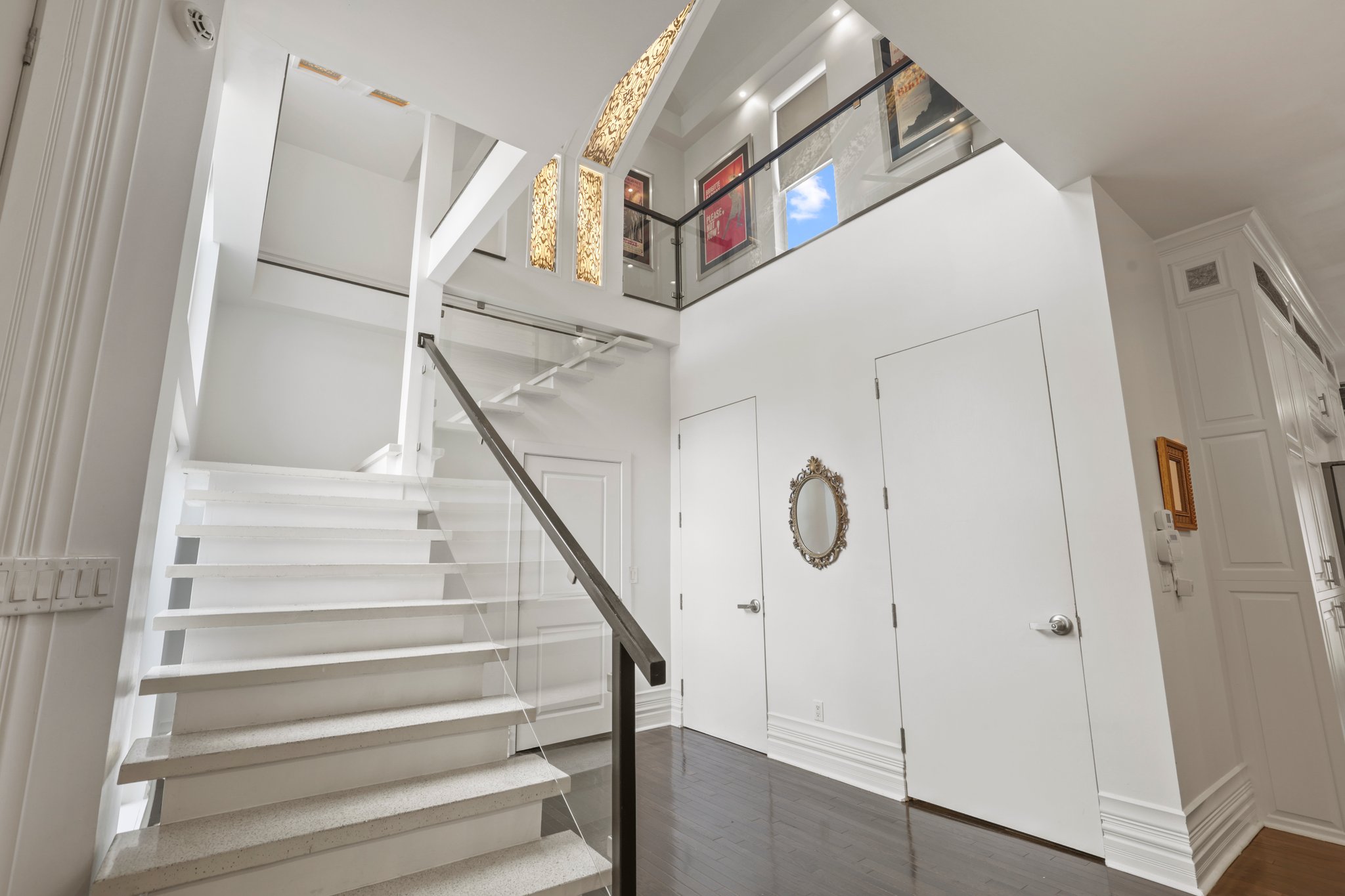 20 web or mls 0N4A1986