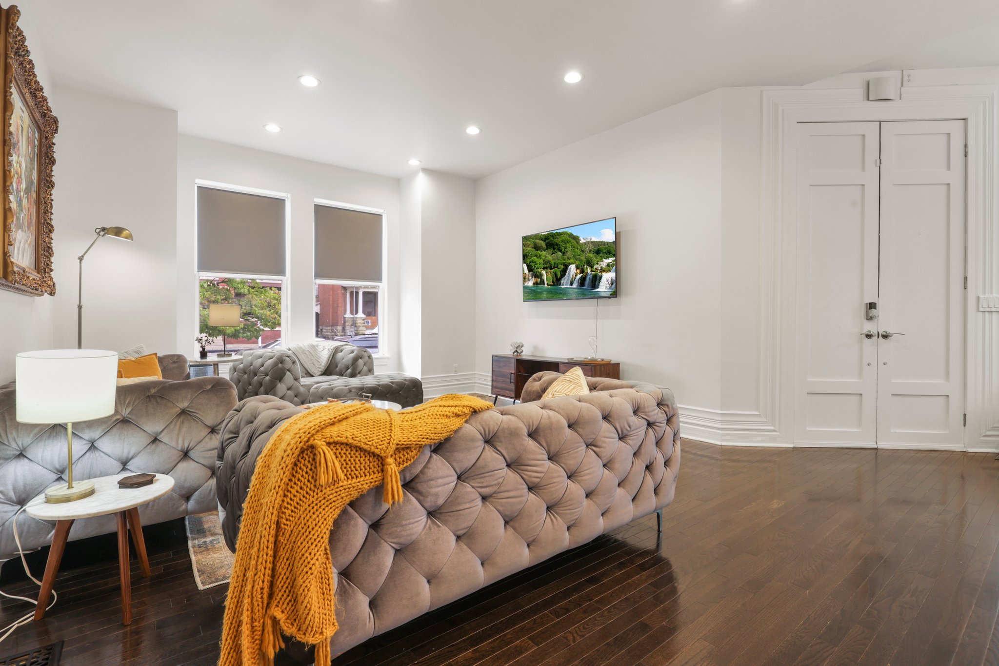 25 web or mls 0N4A2011