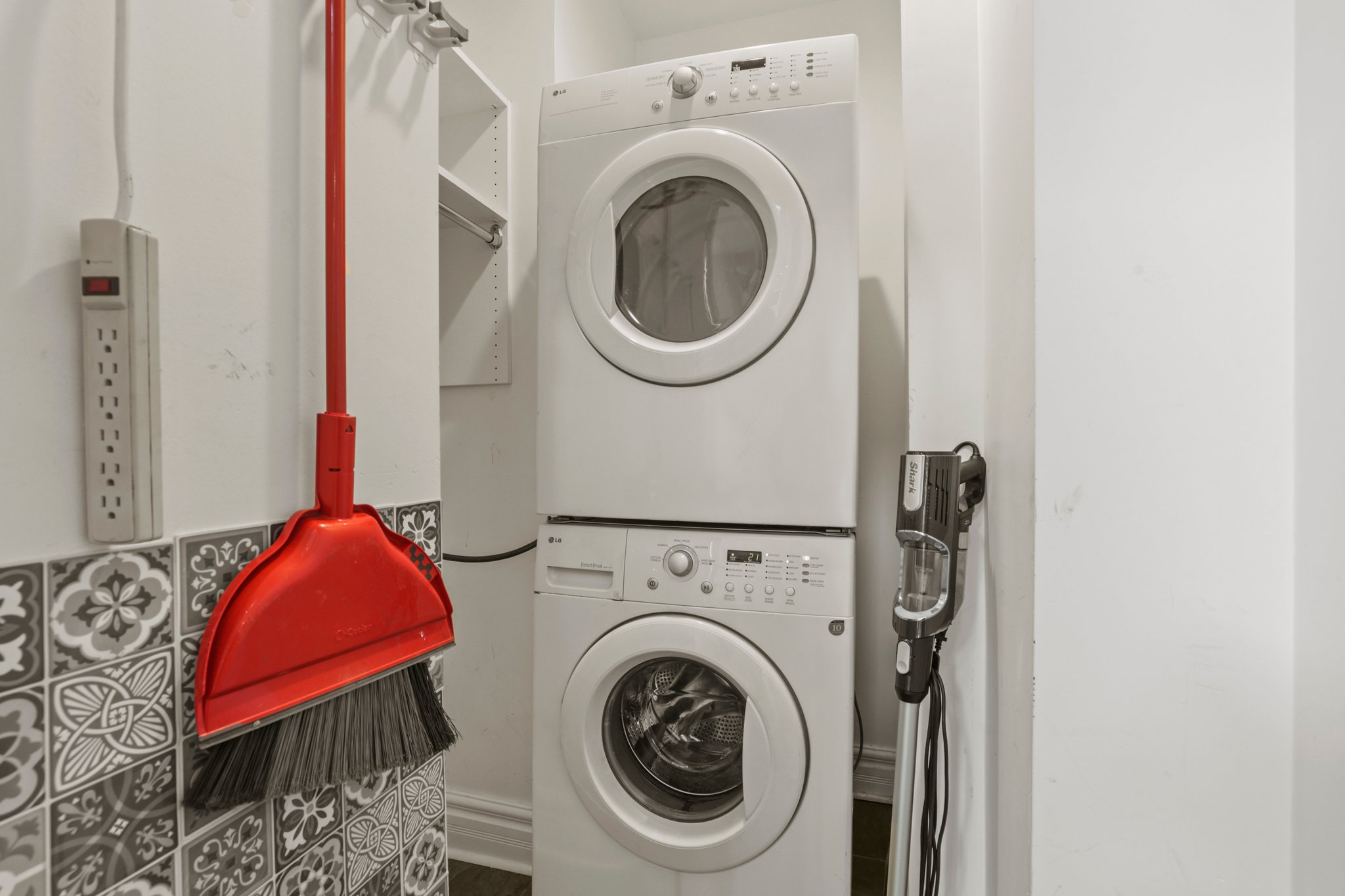 30 web or mls 0N4A2041