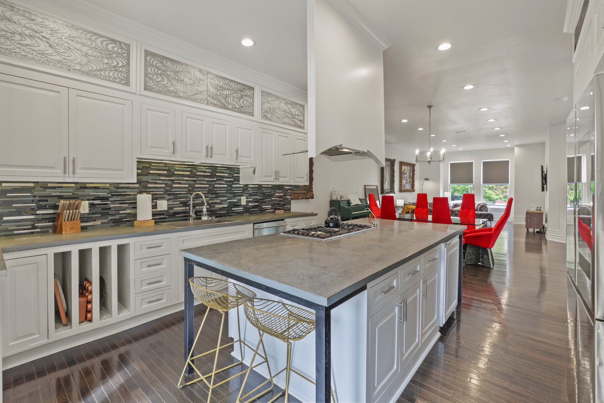 38 web or mls 0N4A2081