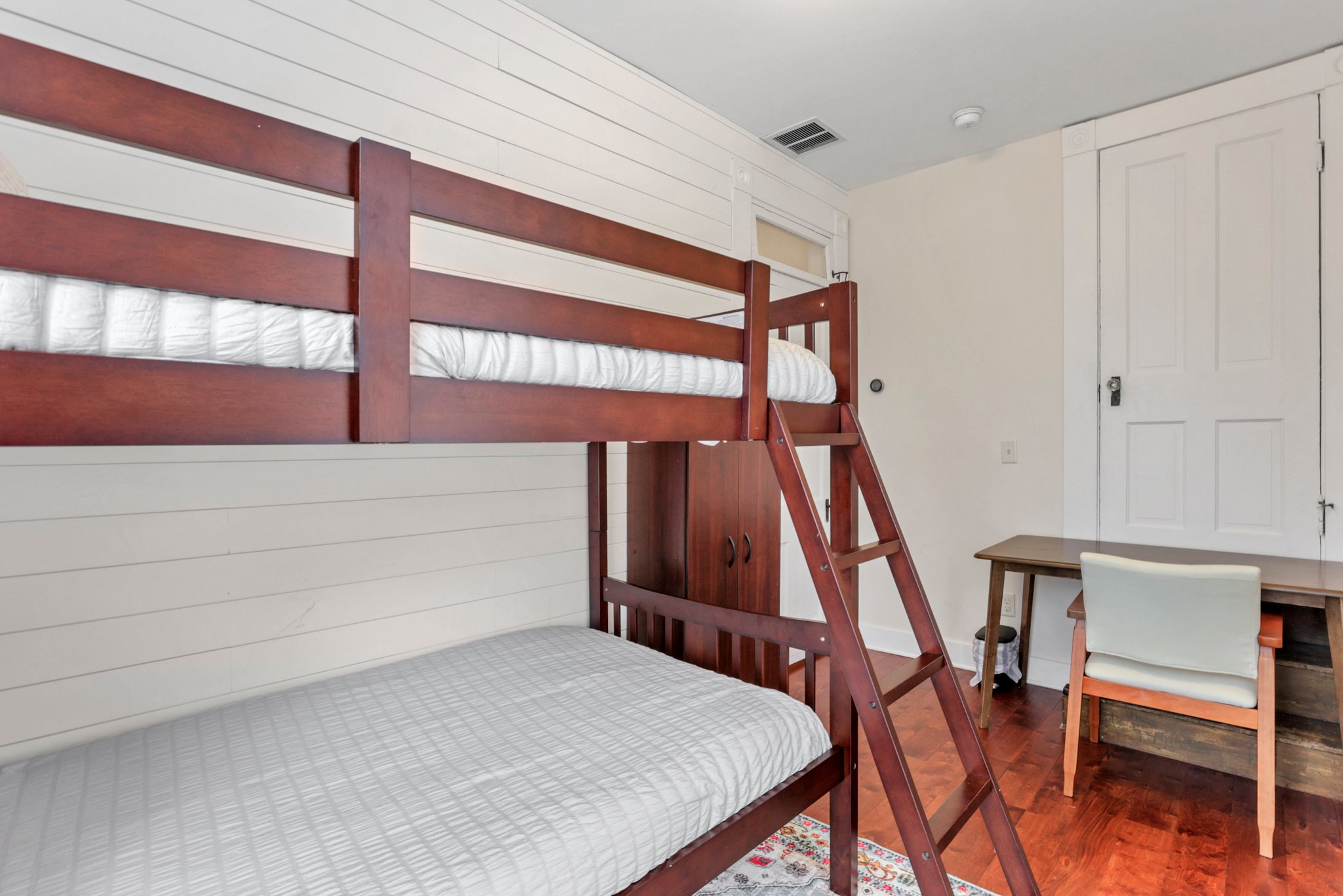 38 web or mls BS5A3197