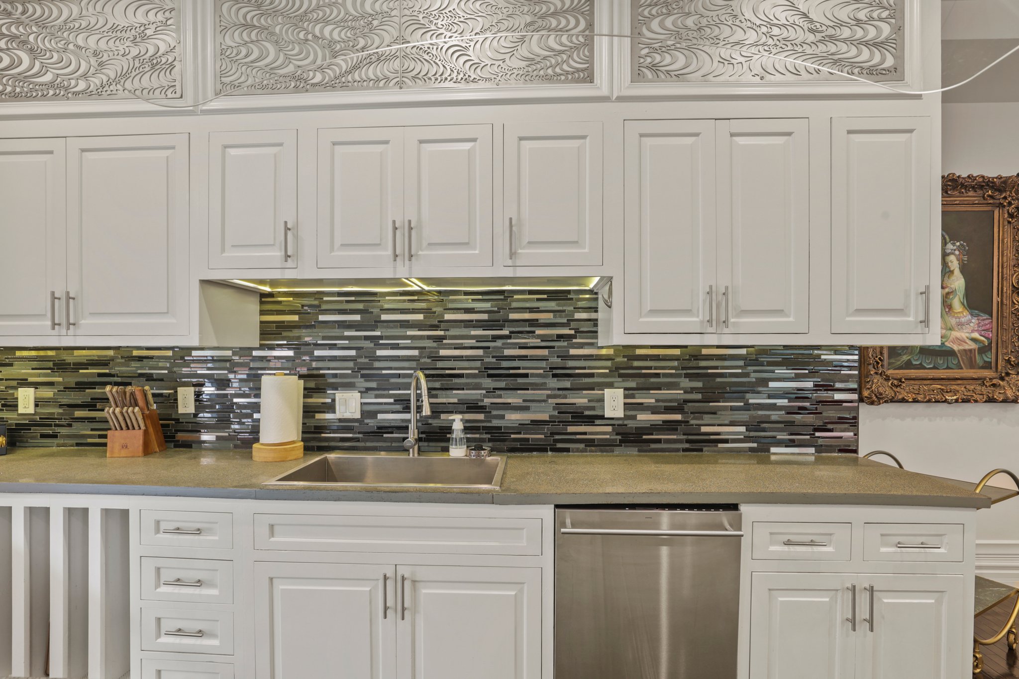 43 web or mls 0N4A2116