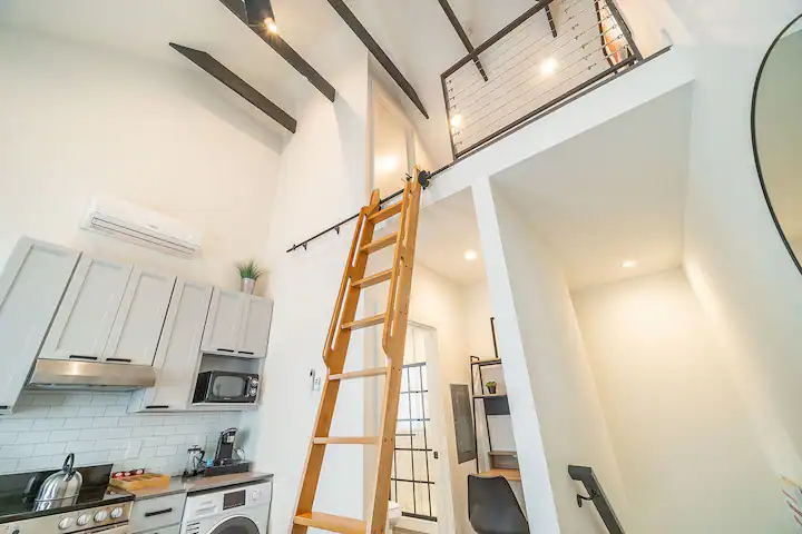 43f1dc45 8b6e 4dd4 87c5 a7b27bc07f35