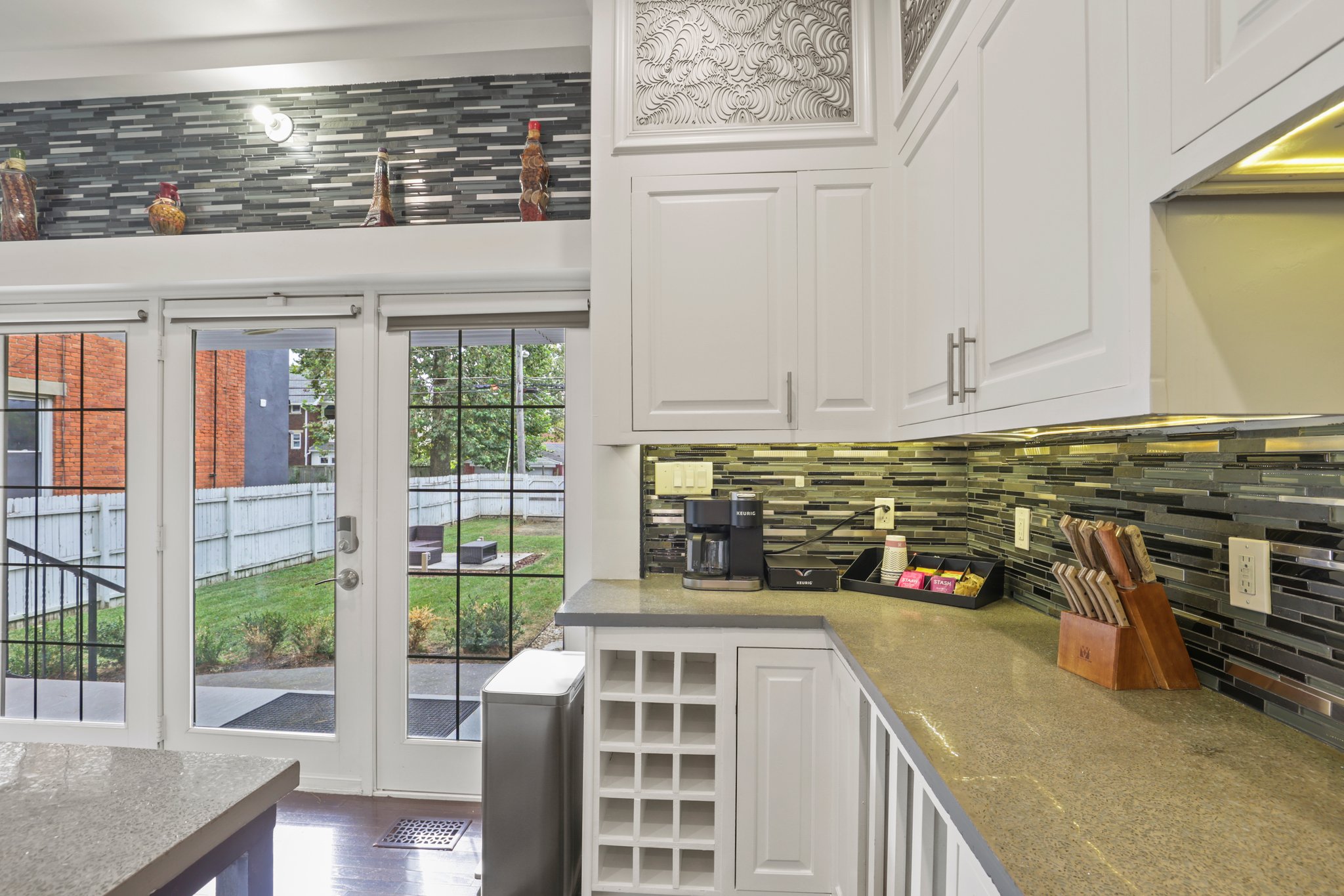 45 web or mls 0N4A2126