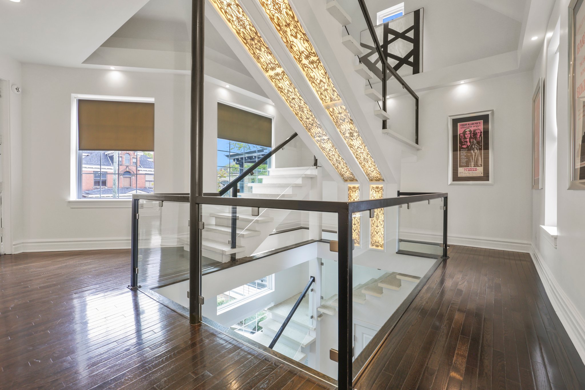 49 web or mls 0N4A2146