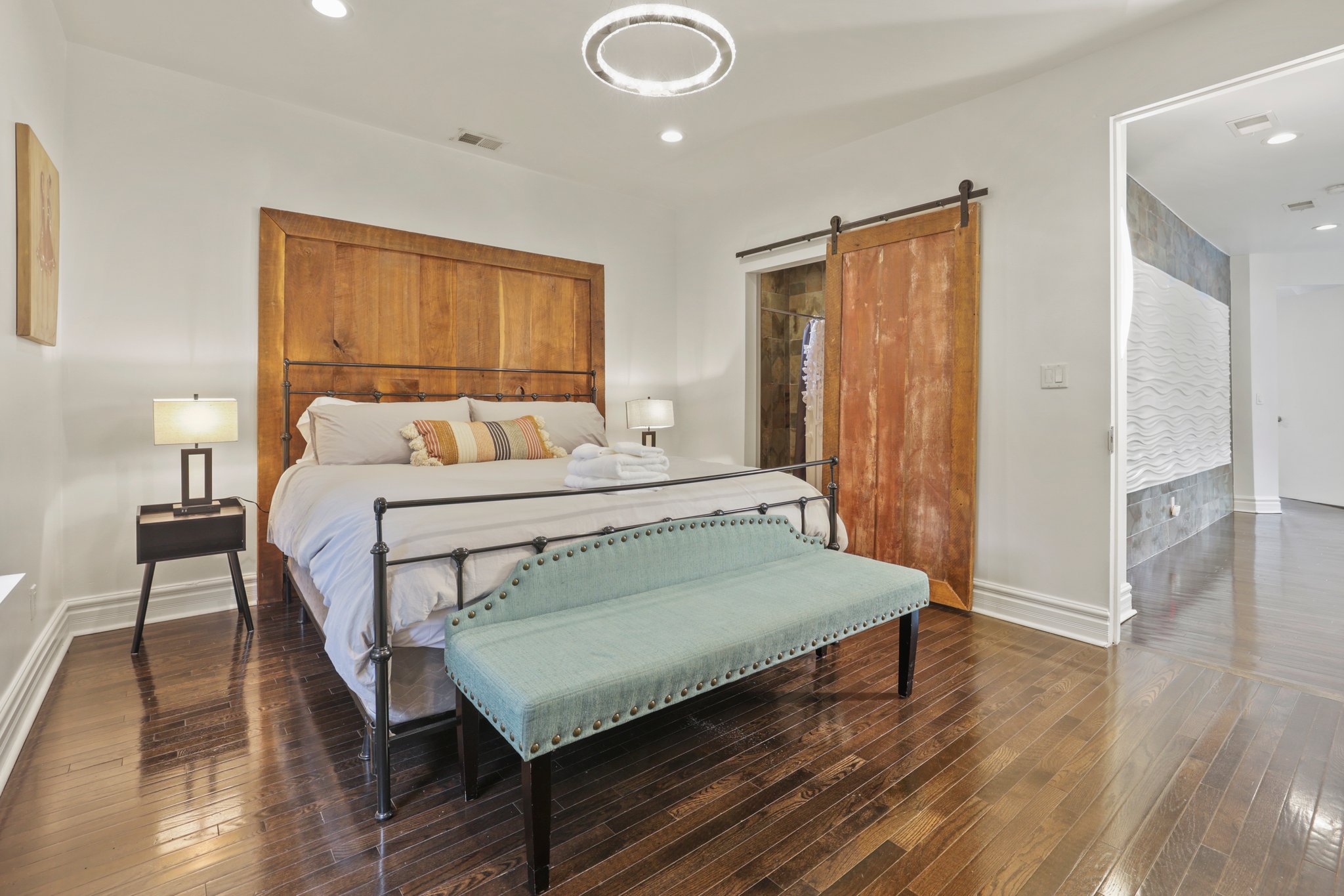 69 web or mls 0N4A2256