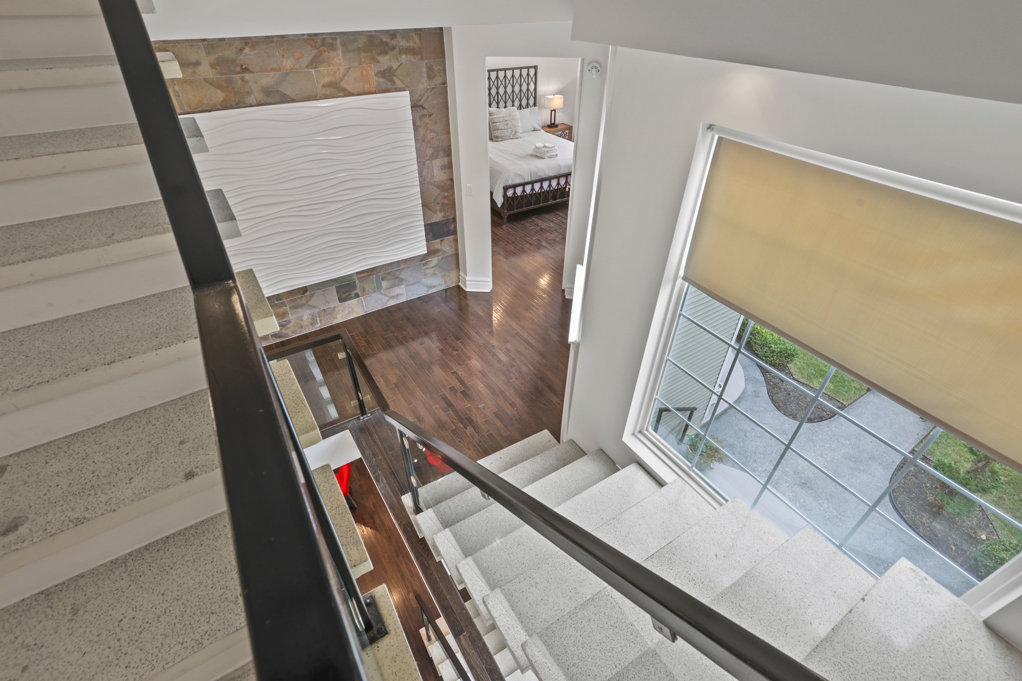 74 web or mls 0N4A2281