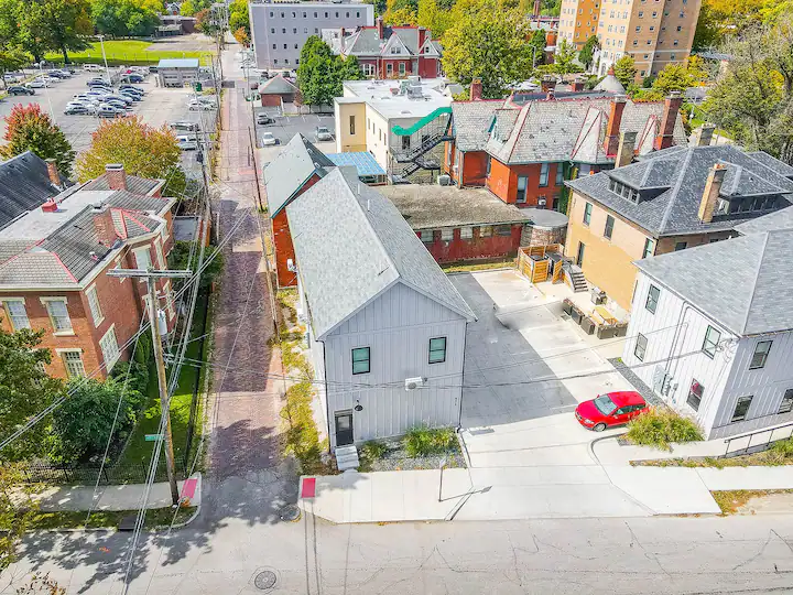 bd2cde1a e0c9 4ad1 8907 393302fad7db