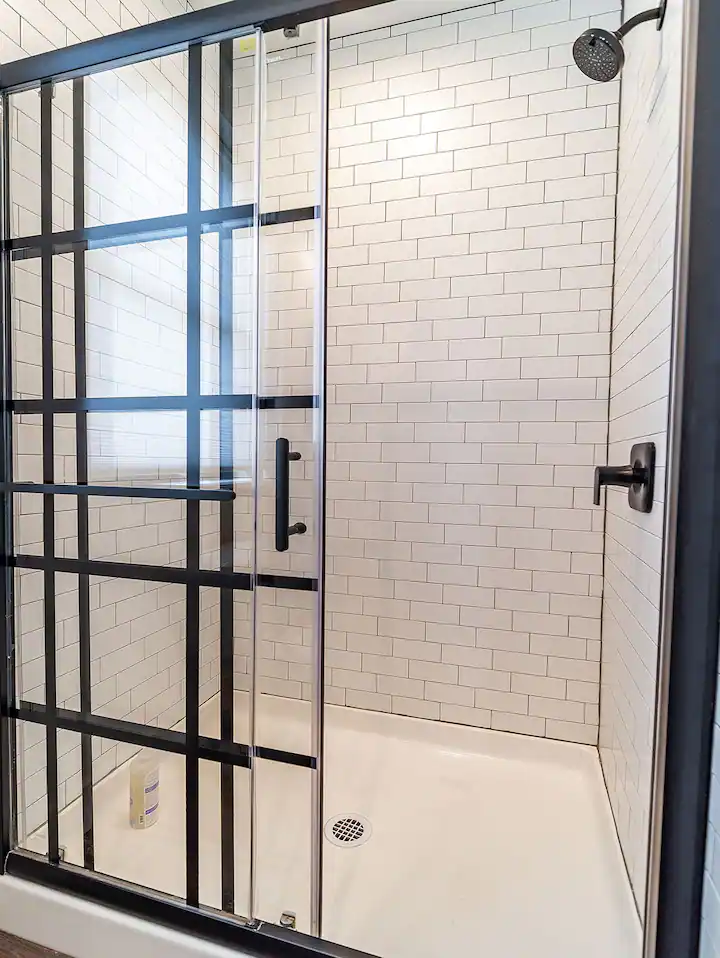 f4c3f708 e53f 4fea a3eb d62a138e422f